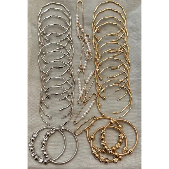 other Jewelry - Like New/NWOT 33 Piece DIY Gold & Silver Tone Charm Bracelets Brooches Lot